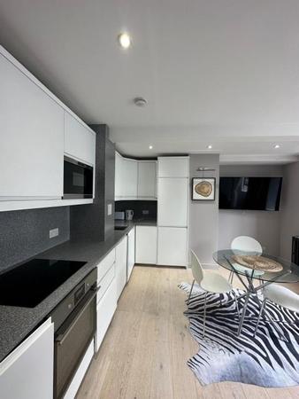 Flat Sloane Avenue in Greater London