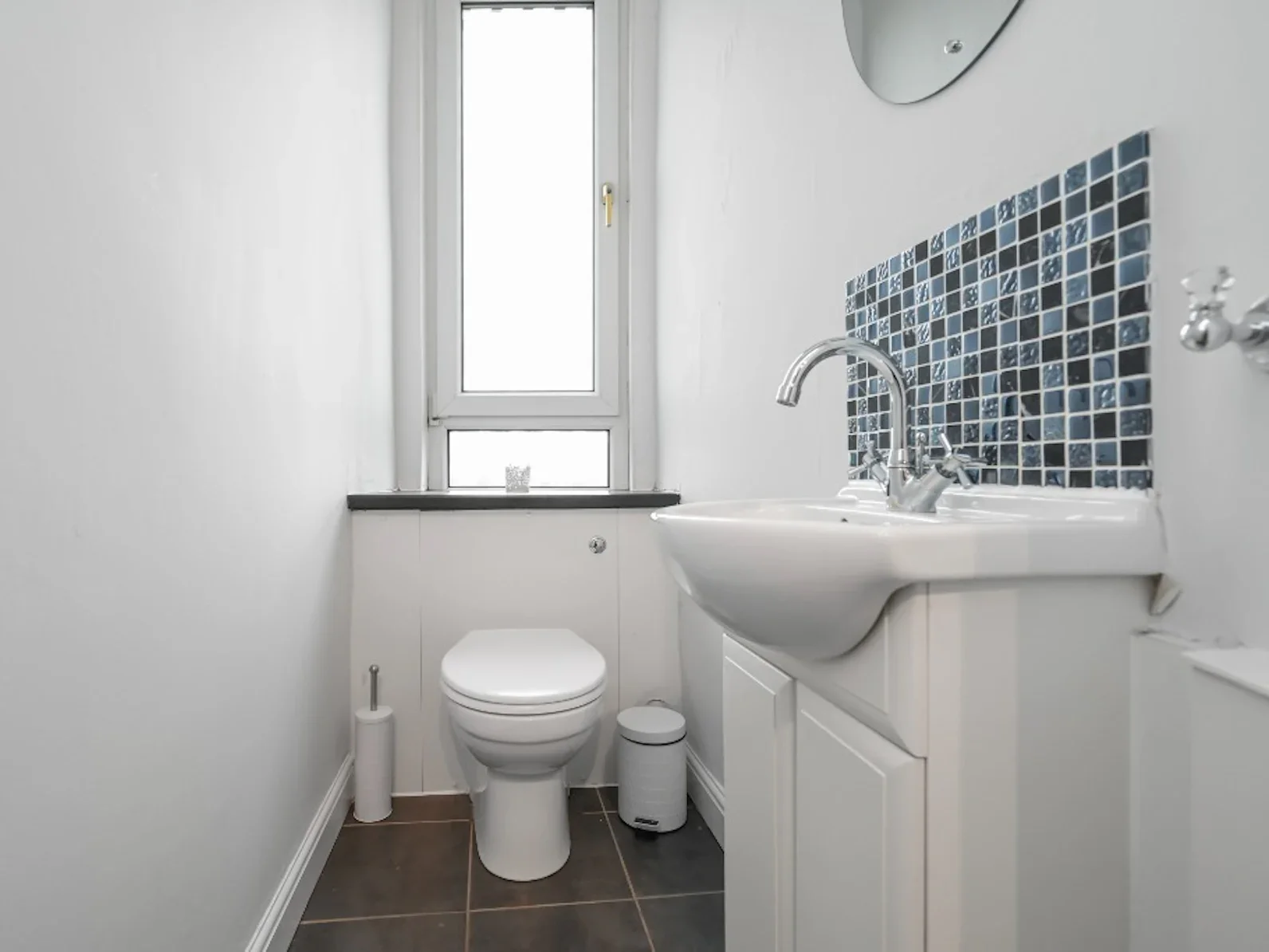 Flat Stewart Terrace in City of Edinburgh