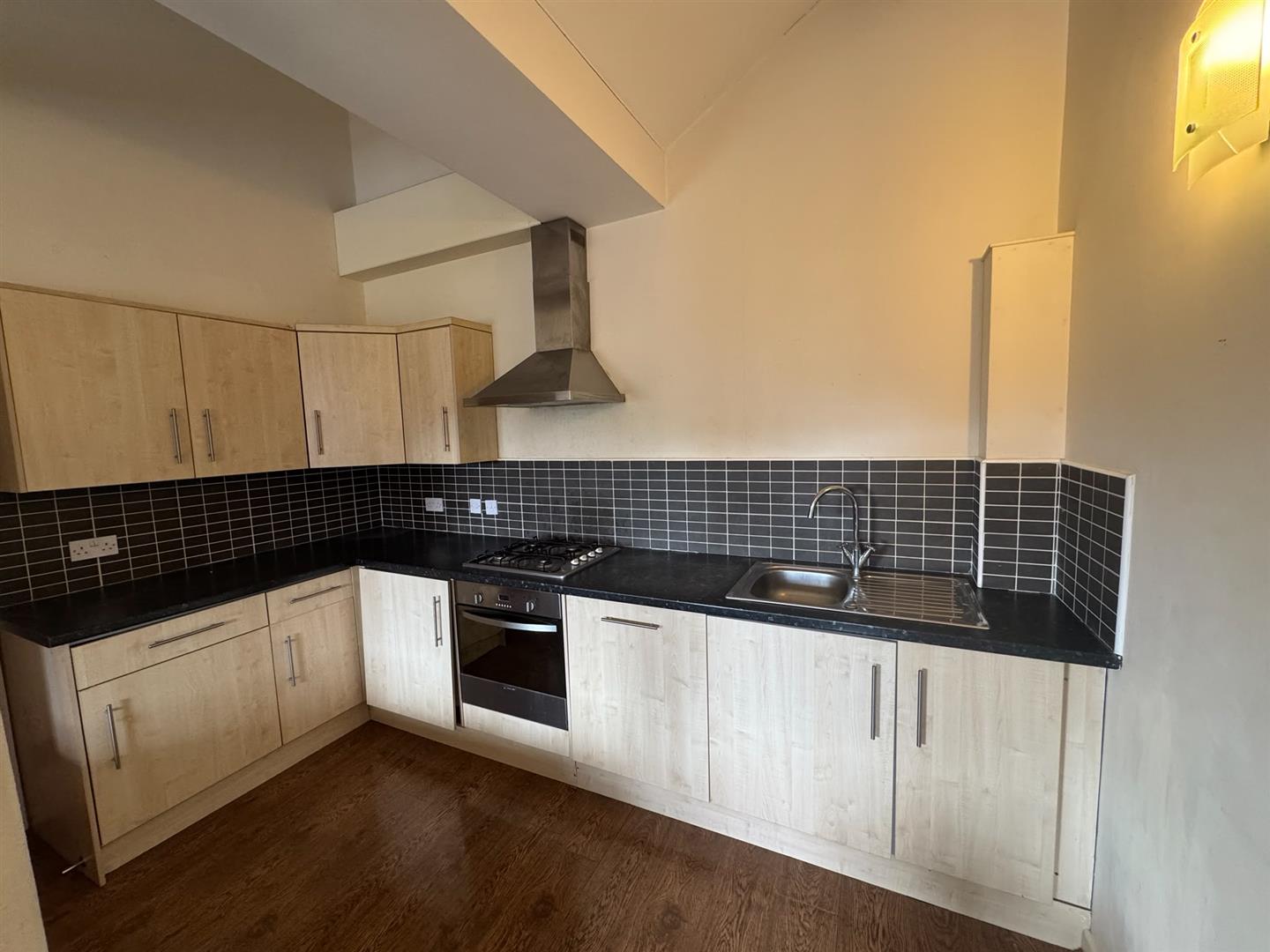 Flat Dyson Street in Bradford