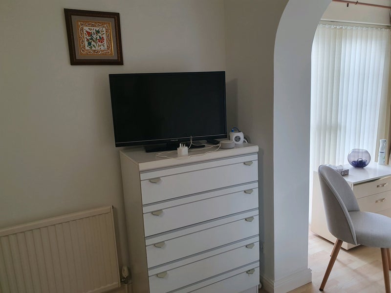Room Hawthorn Avenue in Sheffield