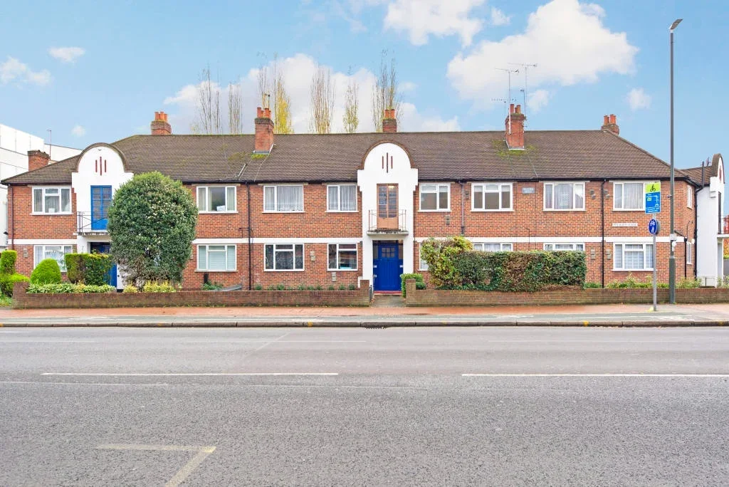 Flat West Barnes Lane in Greater London