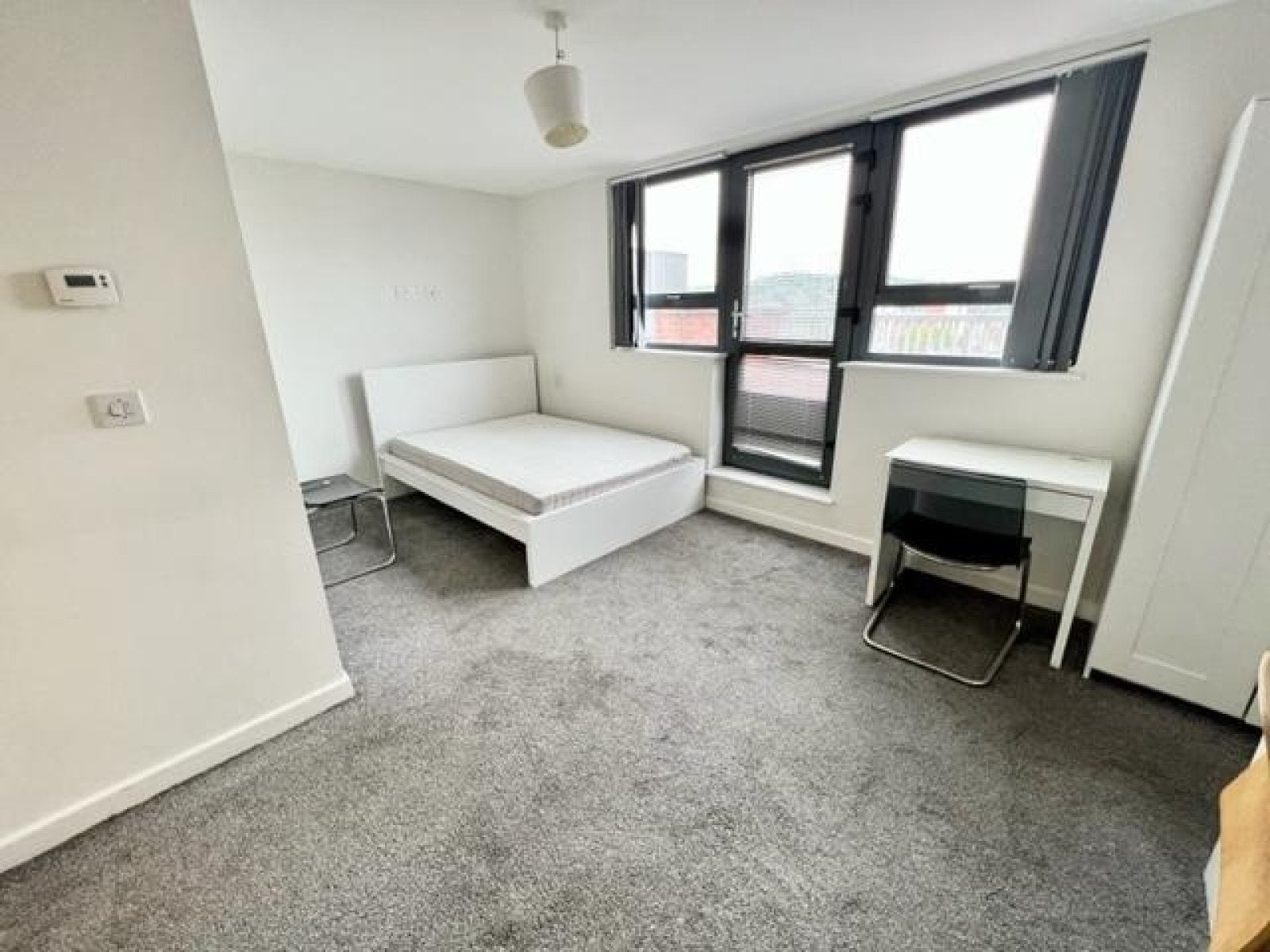 Flat Well Meadow Drive in Sheffield