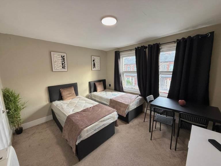 Flat Audley Street in Reading