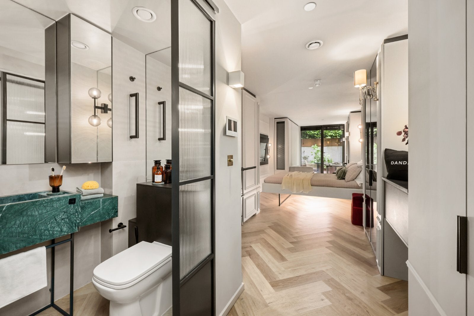 Flat Willesden Lane in Greater London