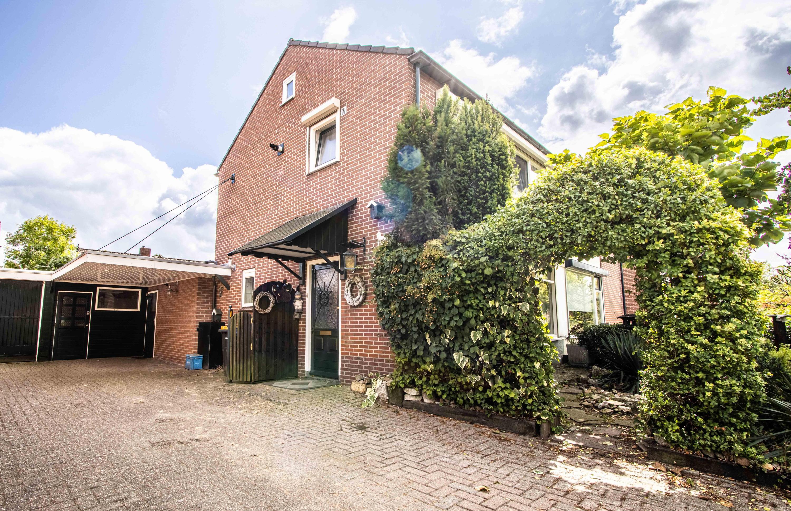 Huis Dinxperlosestraatweg 9 in Aalten