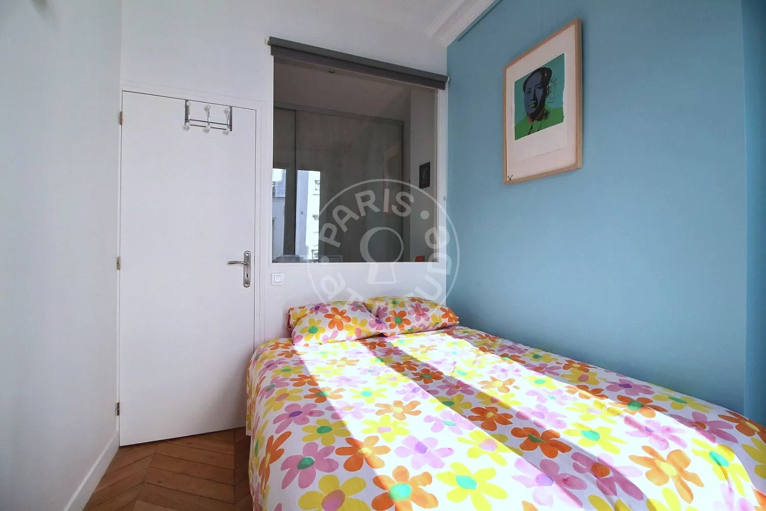 Flat Rue d'Enghien in Paris