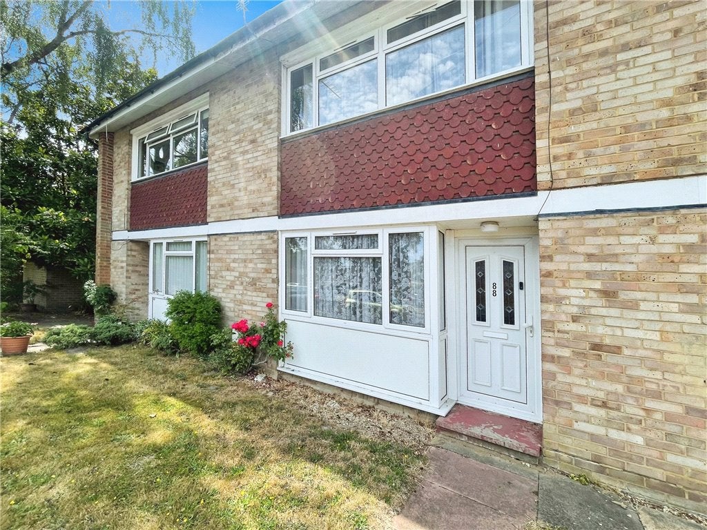 House Beechtree Avenue in Borough of Runnymede