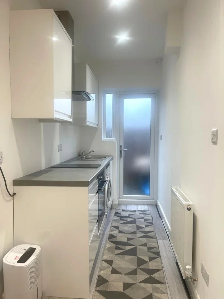 Flat Elms Gardens in Greater London