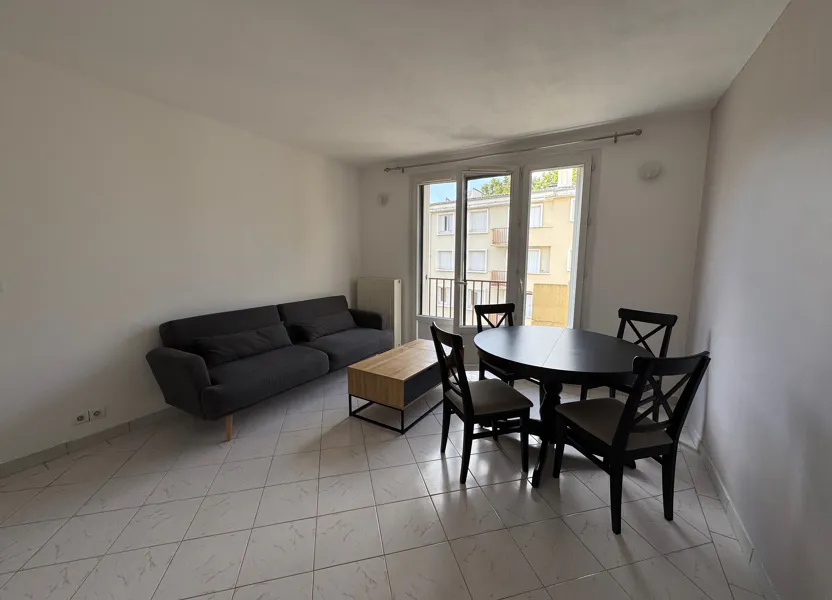 Flat Quai Gabriel Péri in Joinville-le-Pont