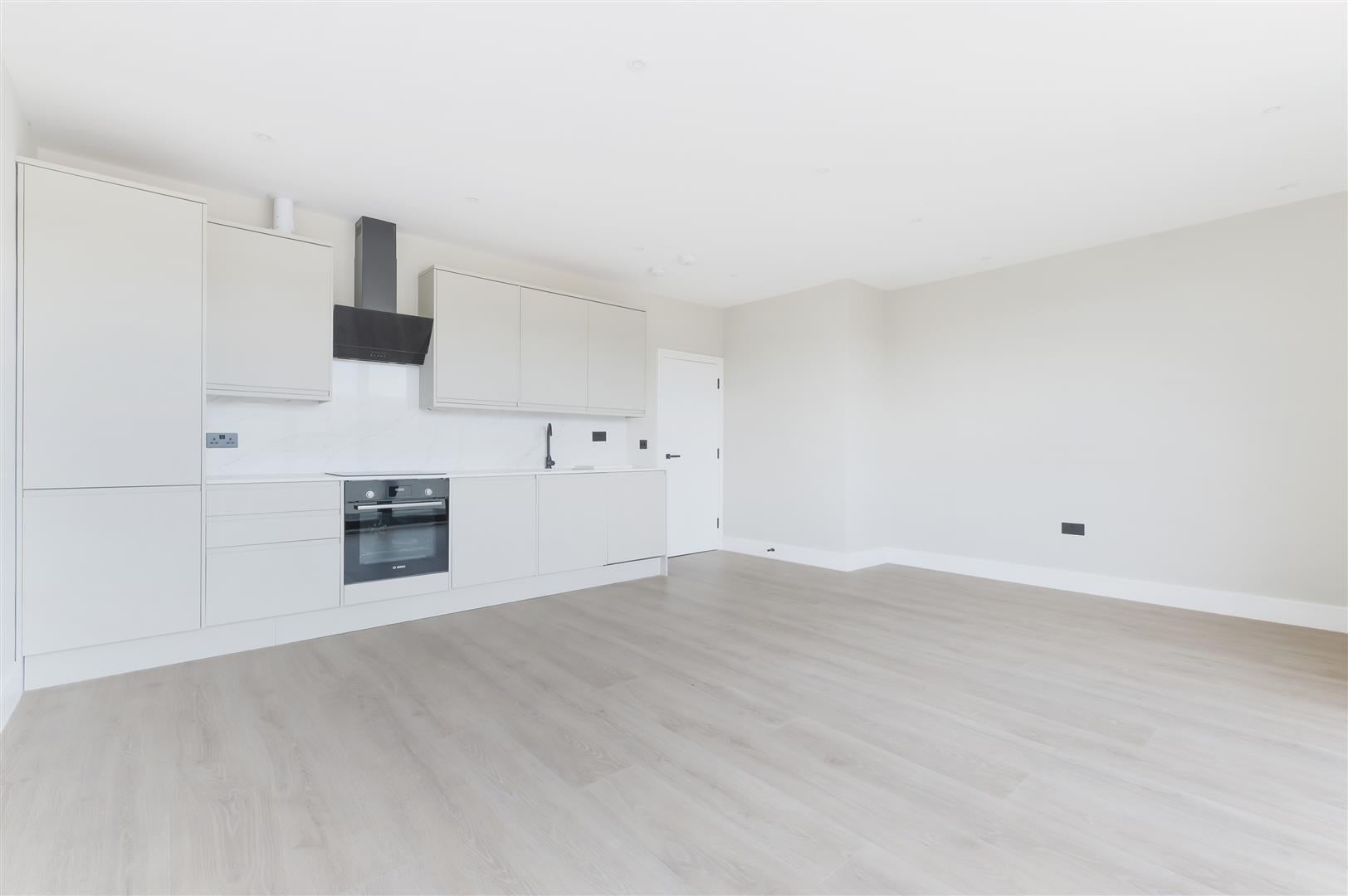 Flat Nursery Road in Greater London