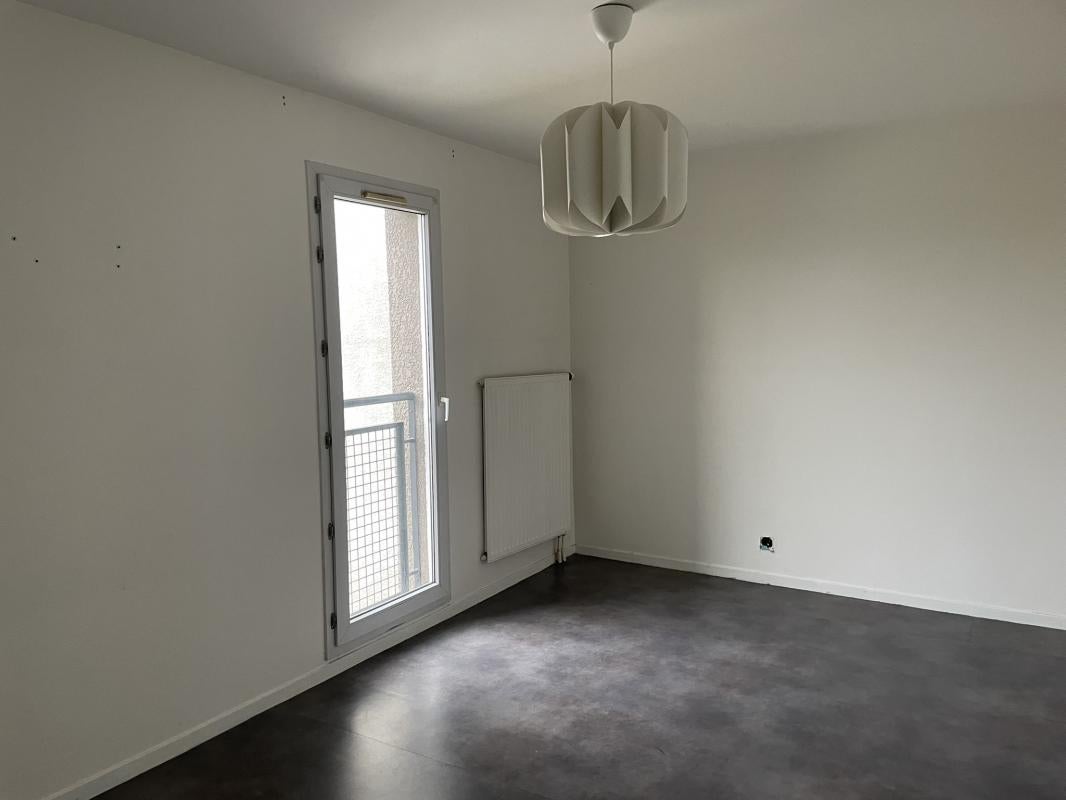 Appartement Place Gaston Defferre à Charleville-Mézières