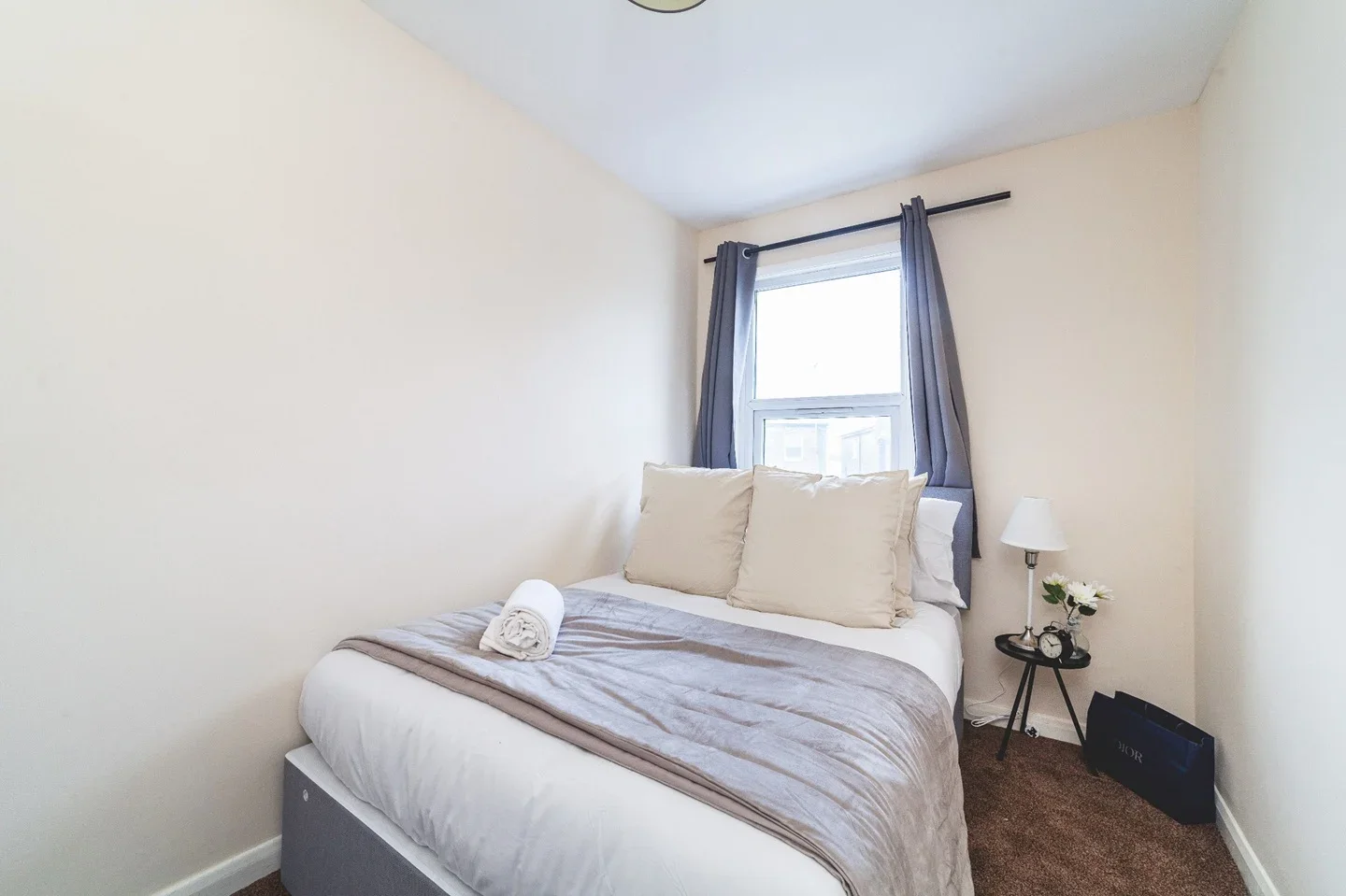 Room York Road in Greater London