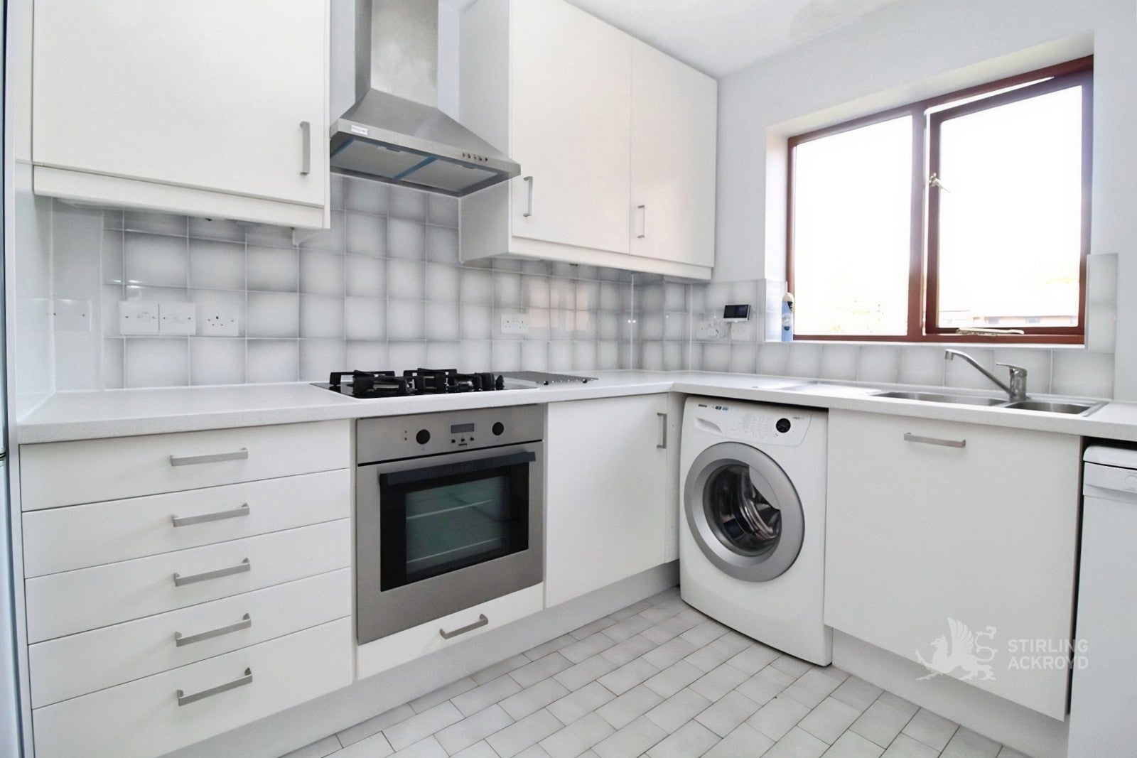 Flat Witherby Close in Greater London