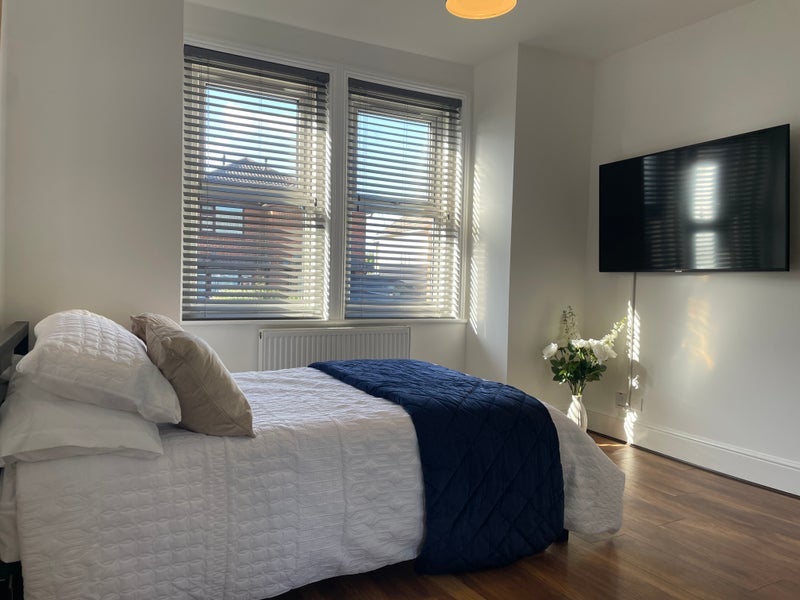 Room Sea View Road in Poole