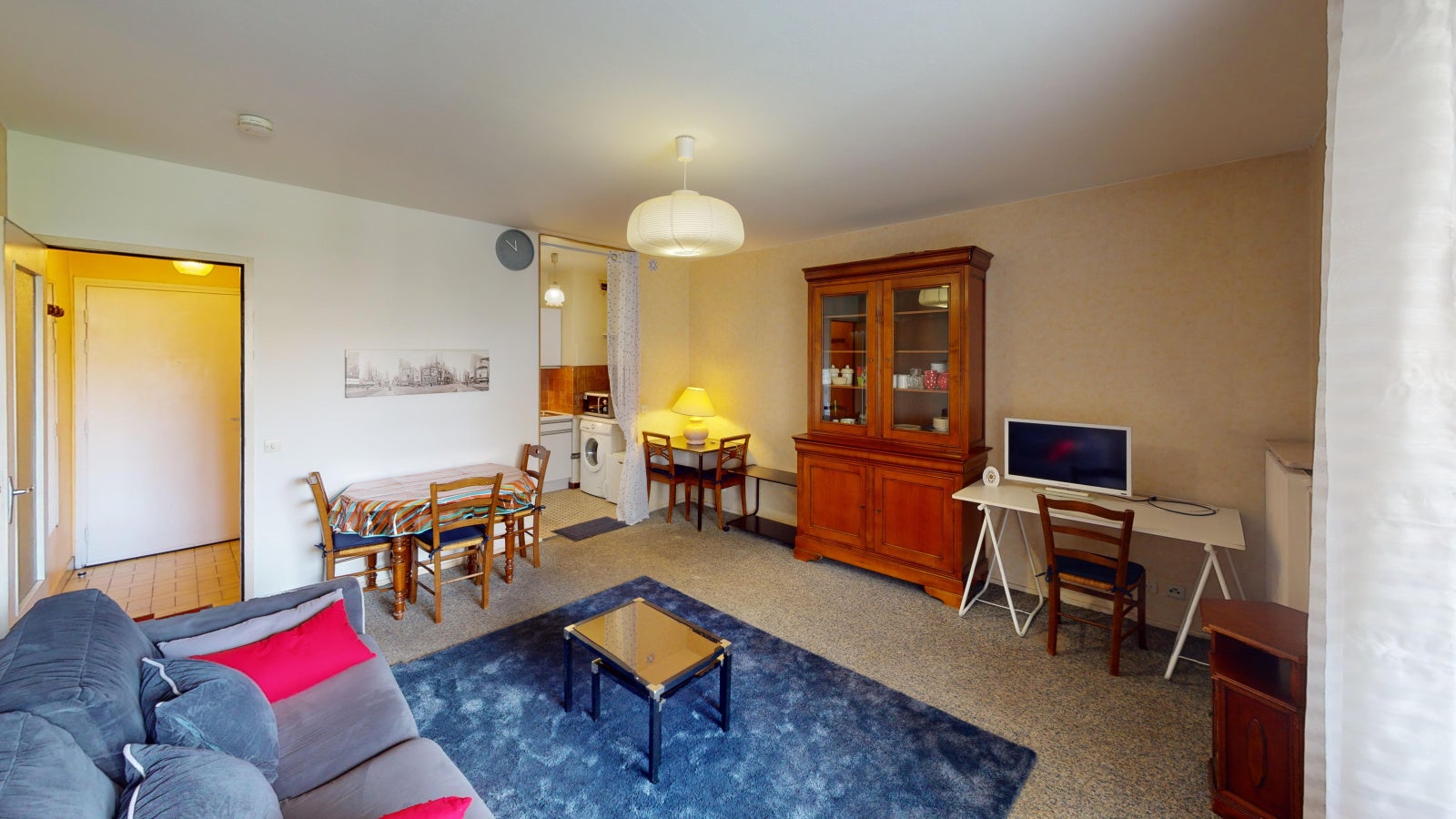 Flat Rue Claude Baudrand in Caluire-et-Cuire