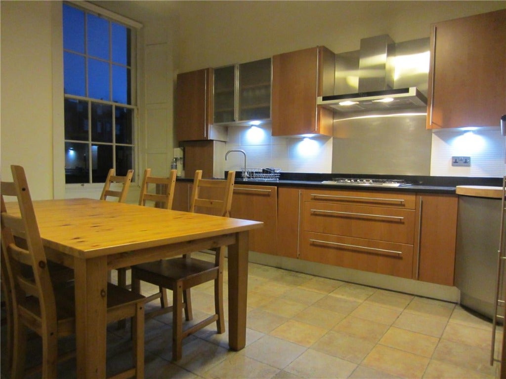 Flat Dundas Street in City of Edinburgh