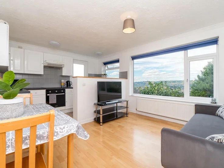 Flat Bloomfield Road in Bath