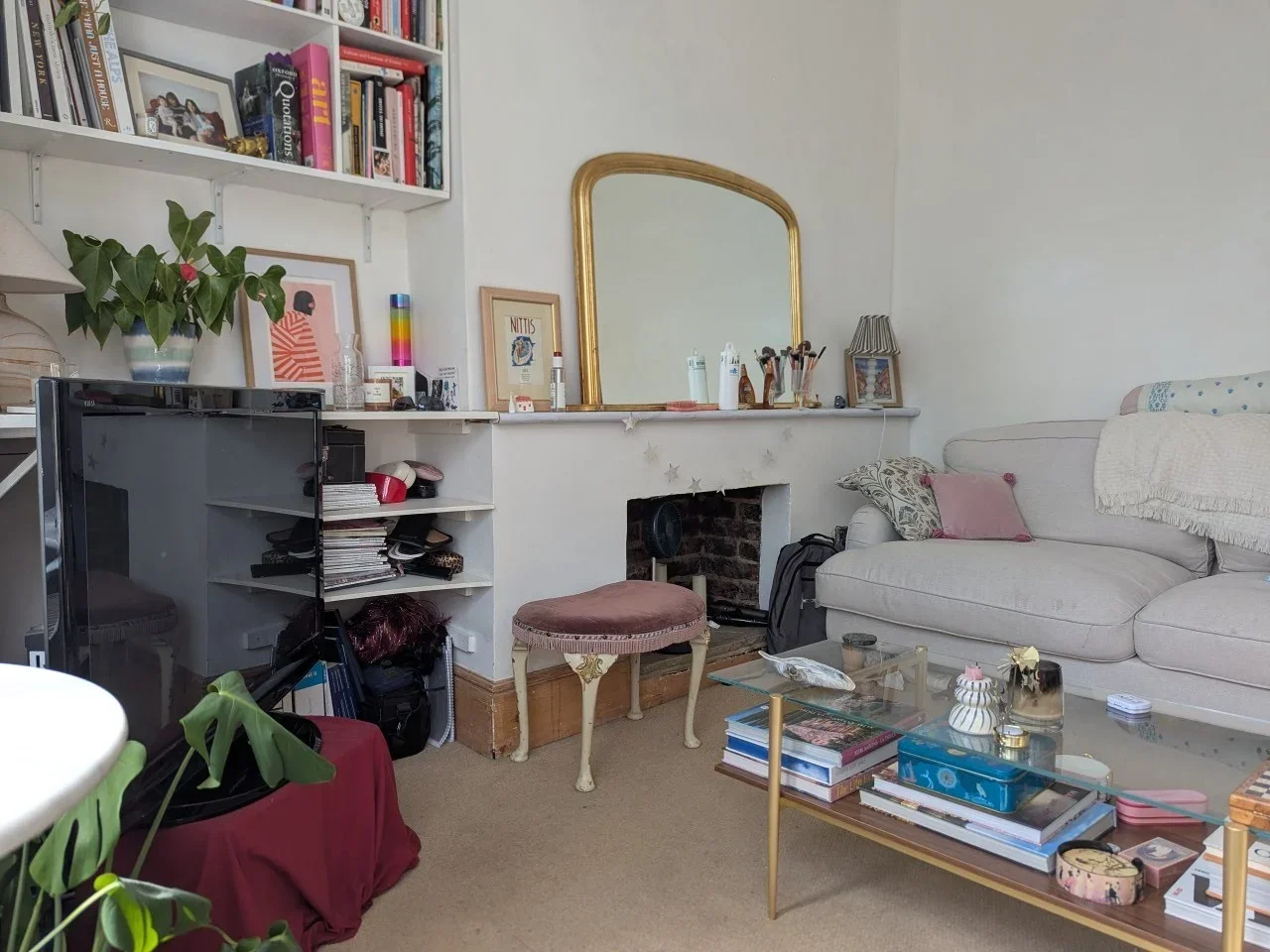 Flat Mercers Road in Greater London