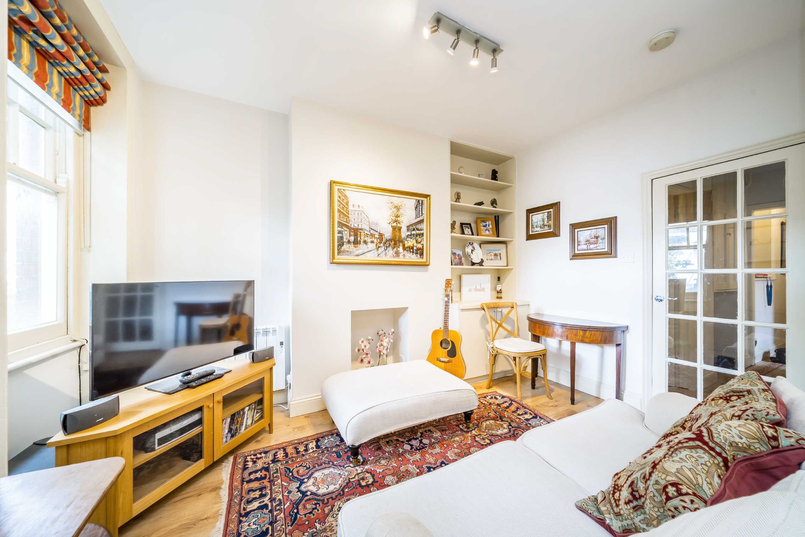 Flat Addison Bridge Place in Greater London