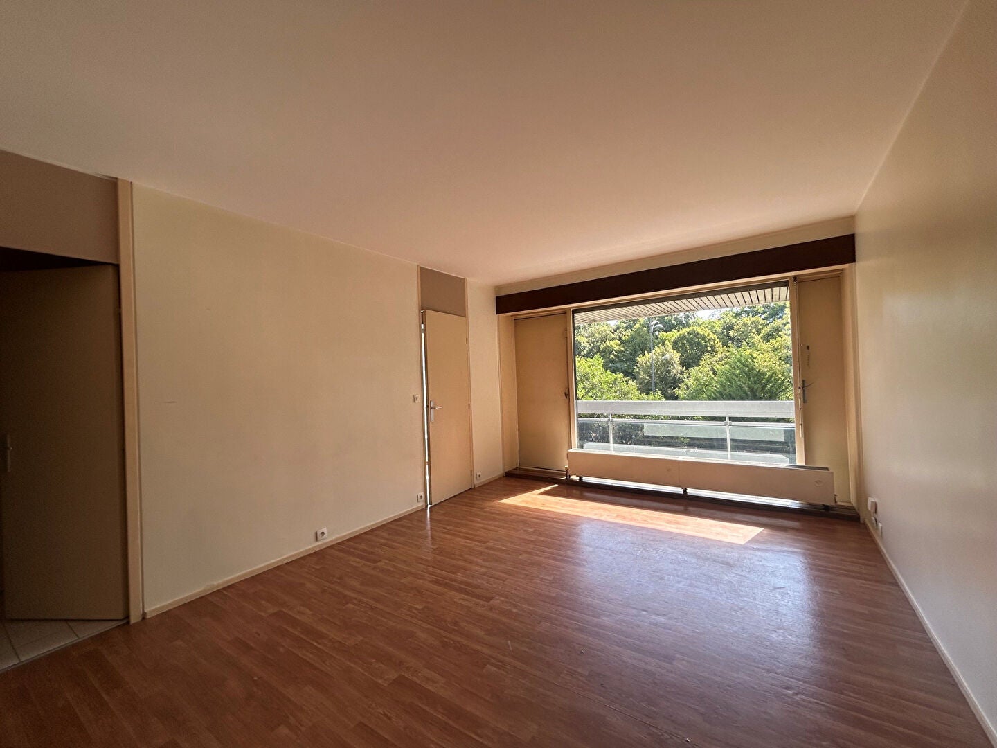Appartement Allée du Roy à Versailles