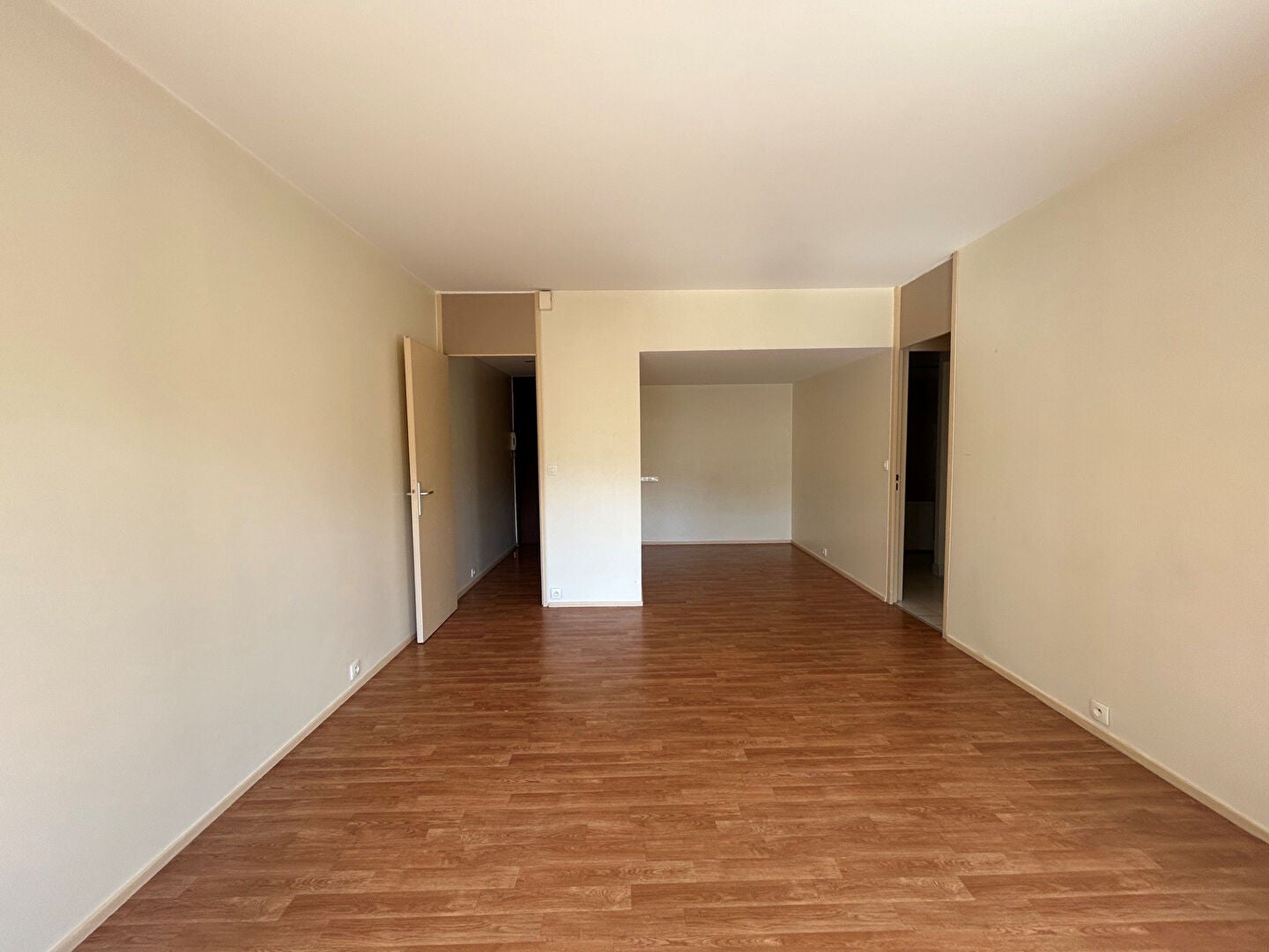 Appartement Allée du Roy à Versailles