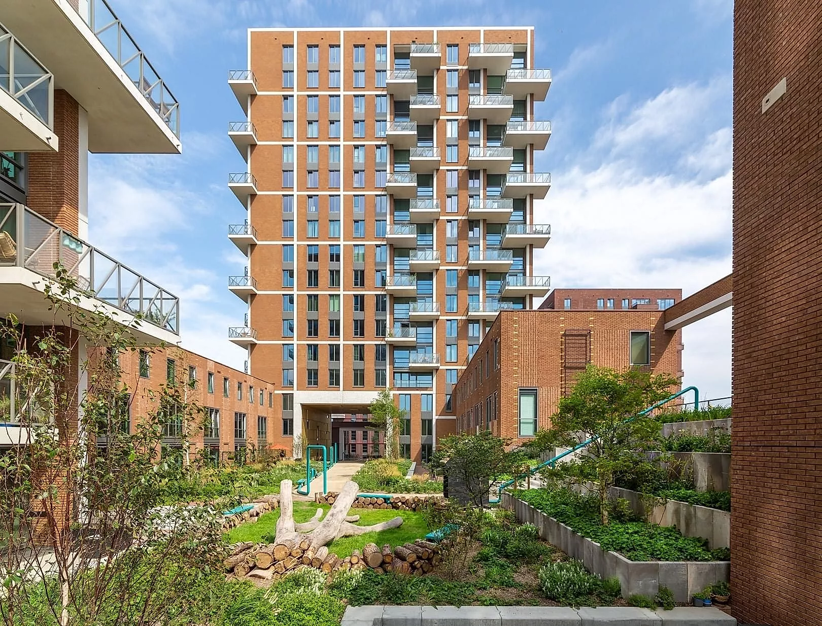 Flat Brede Hilledijk in Rotterdam