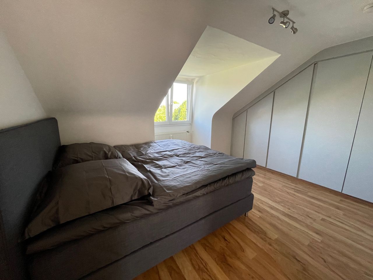 Wohnung Hachenburger Straße in Köln