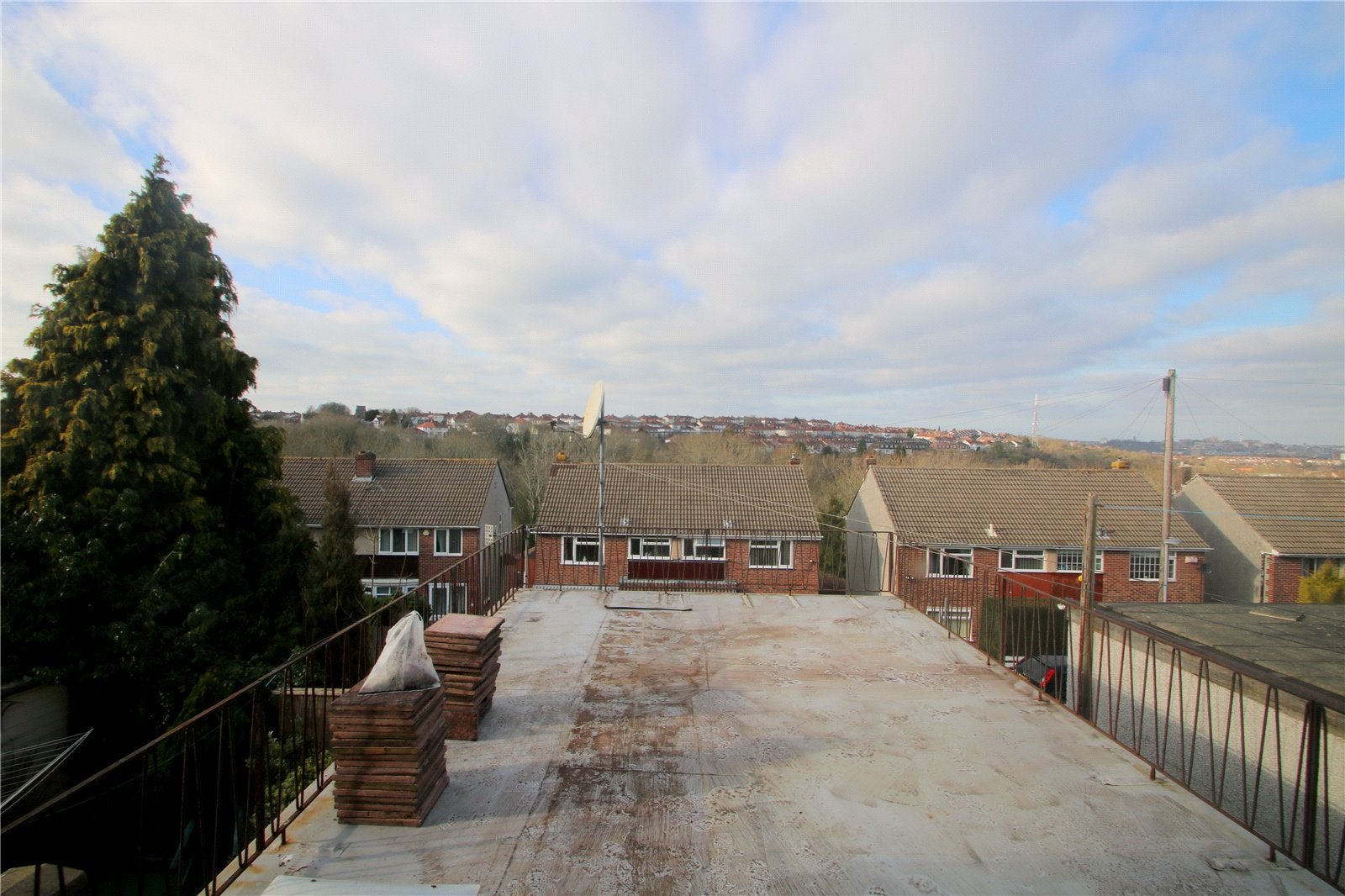 Flat Brookview Walk in Bristol