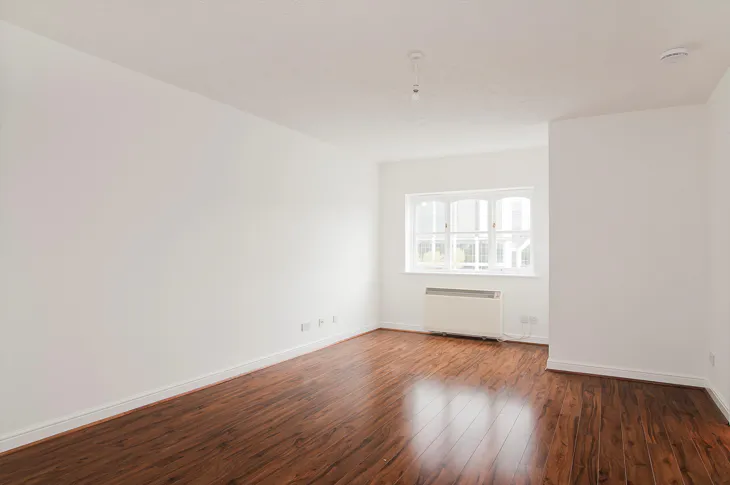 Flat Wheat Sheaf Close in Greater London