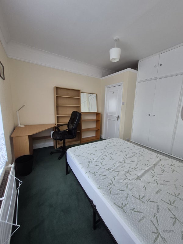 Room Willingdon Road in Greater London