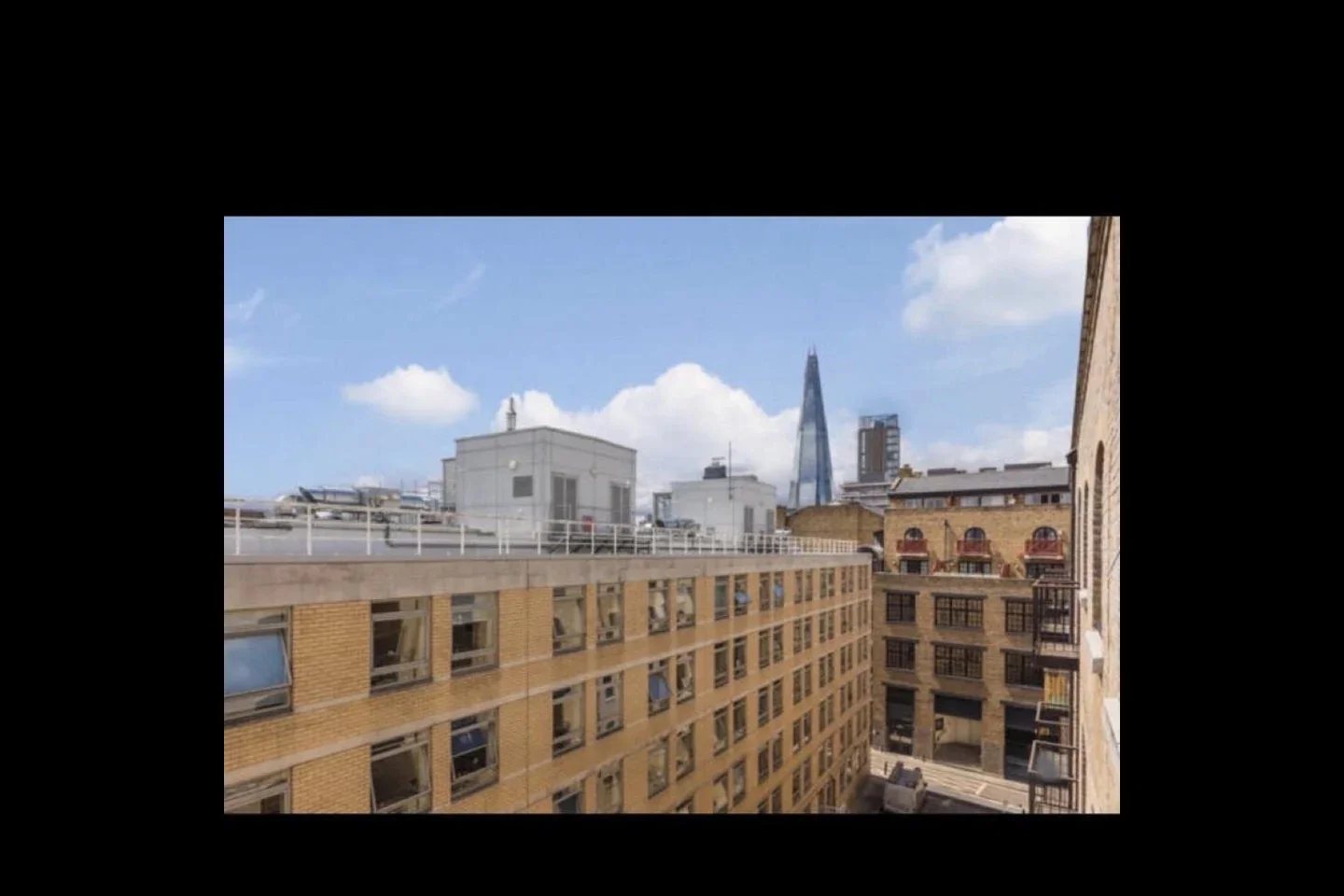 Flat Cayenne Court in Greater London