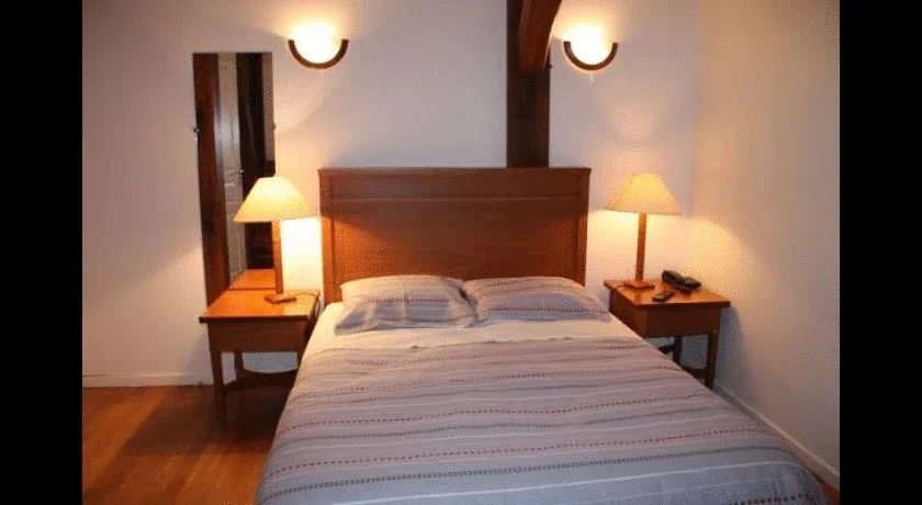 Room Rue Henri Germond in Illiers-Combray