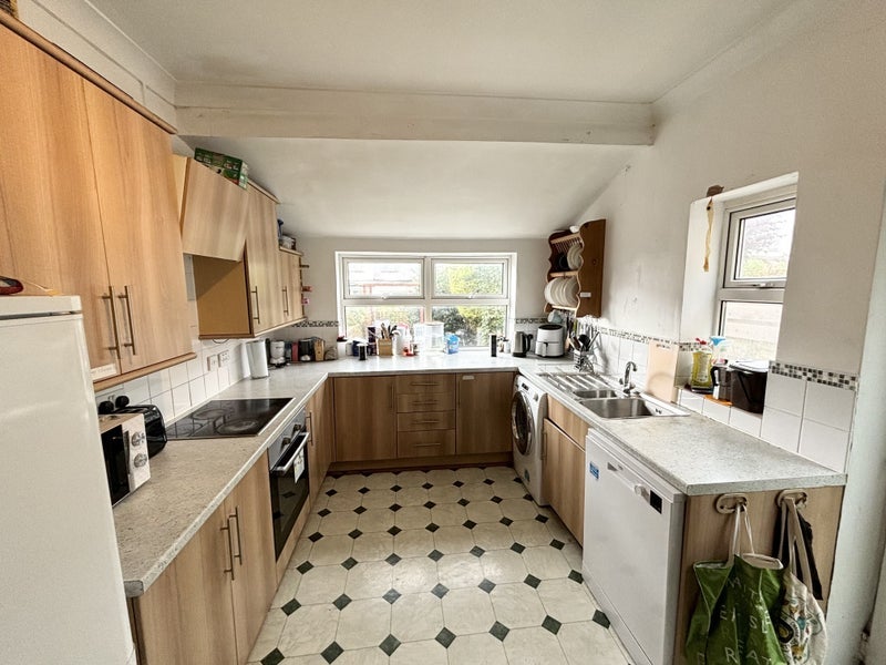 Room Highbury Road in Bristol