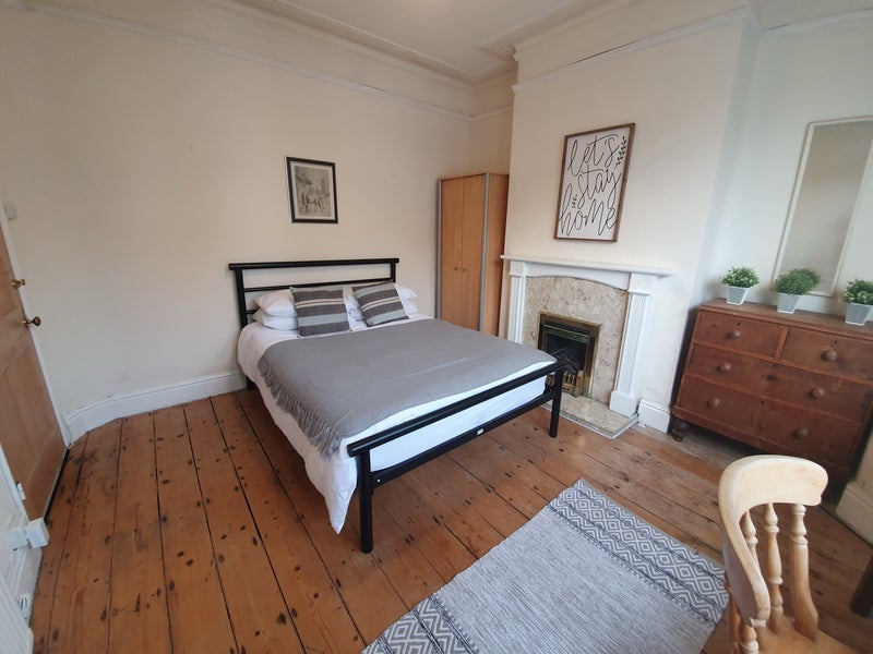 Room Highbury Road in Bristol