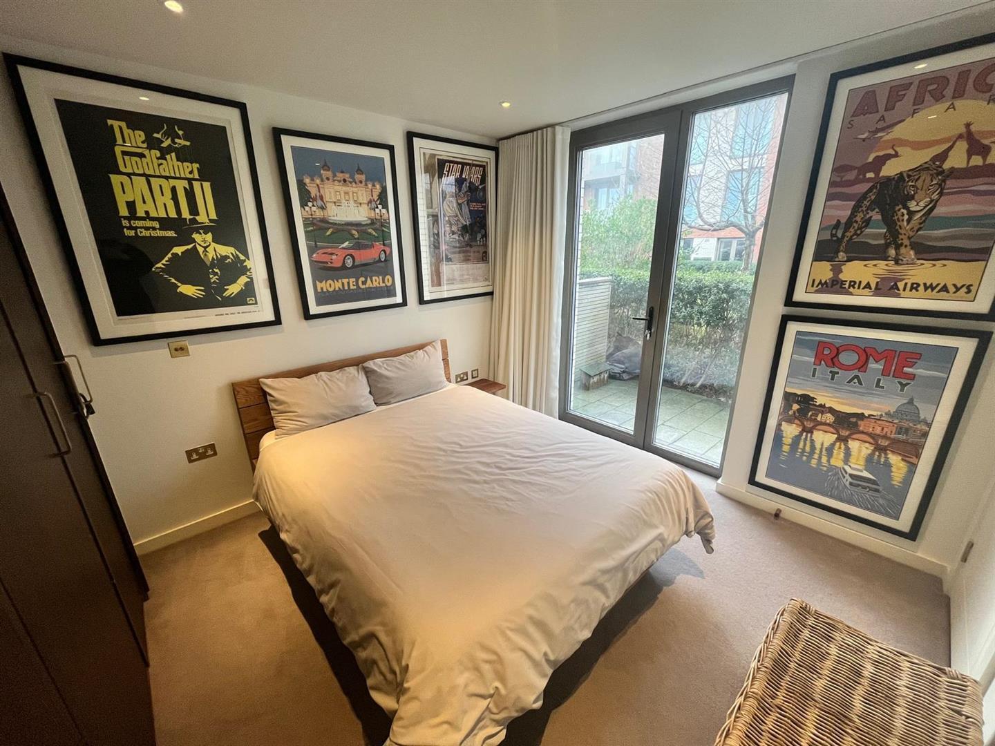 Flat Finchley Road in Greater London