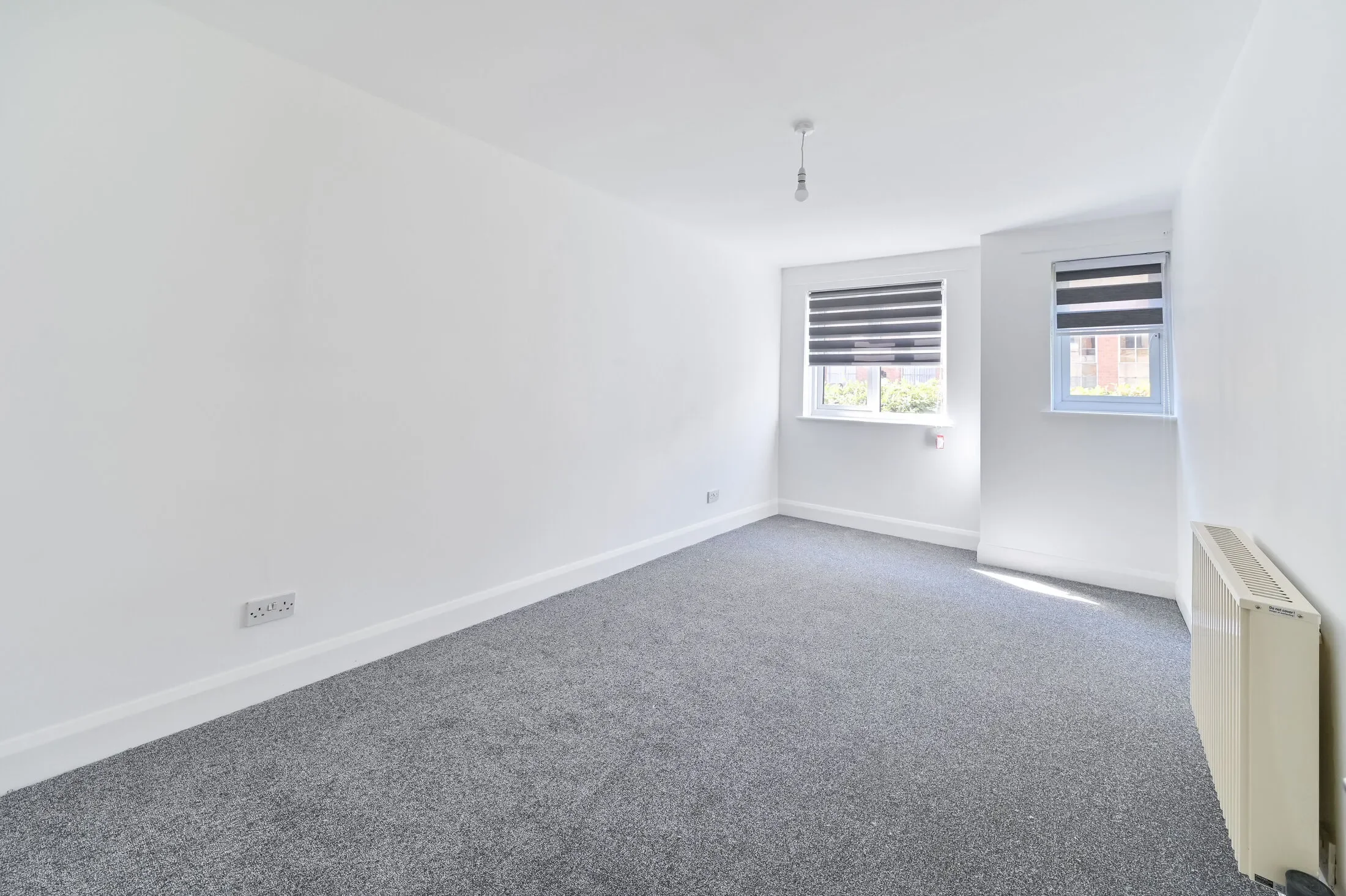 Flat Brighton Terrace in Greater London