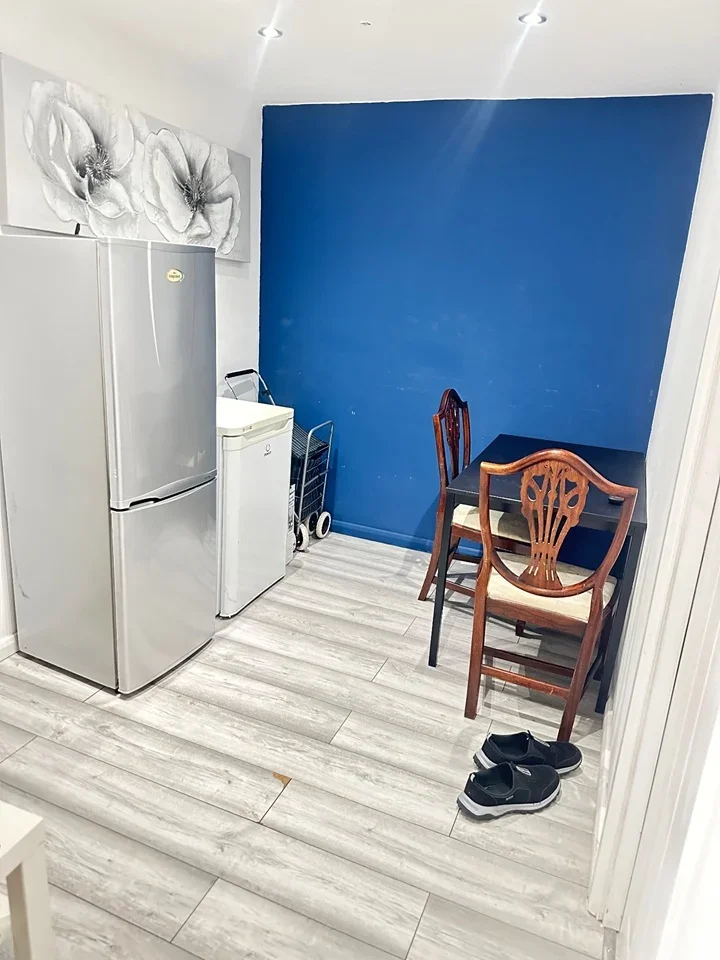 Room Frettons in Basildon