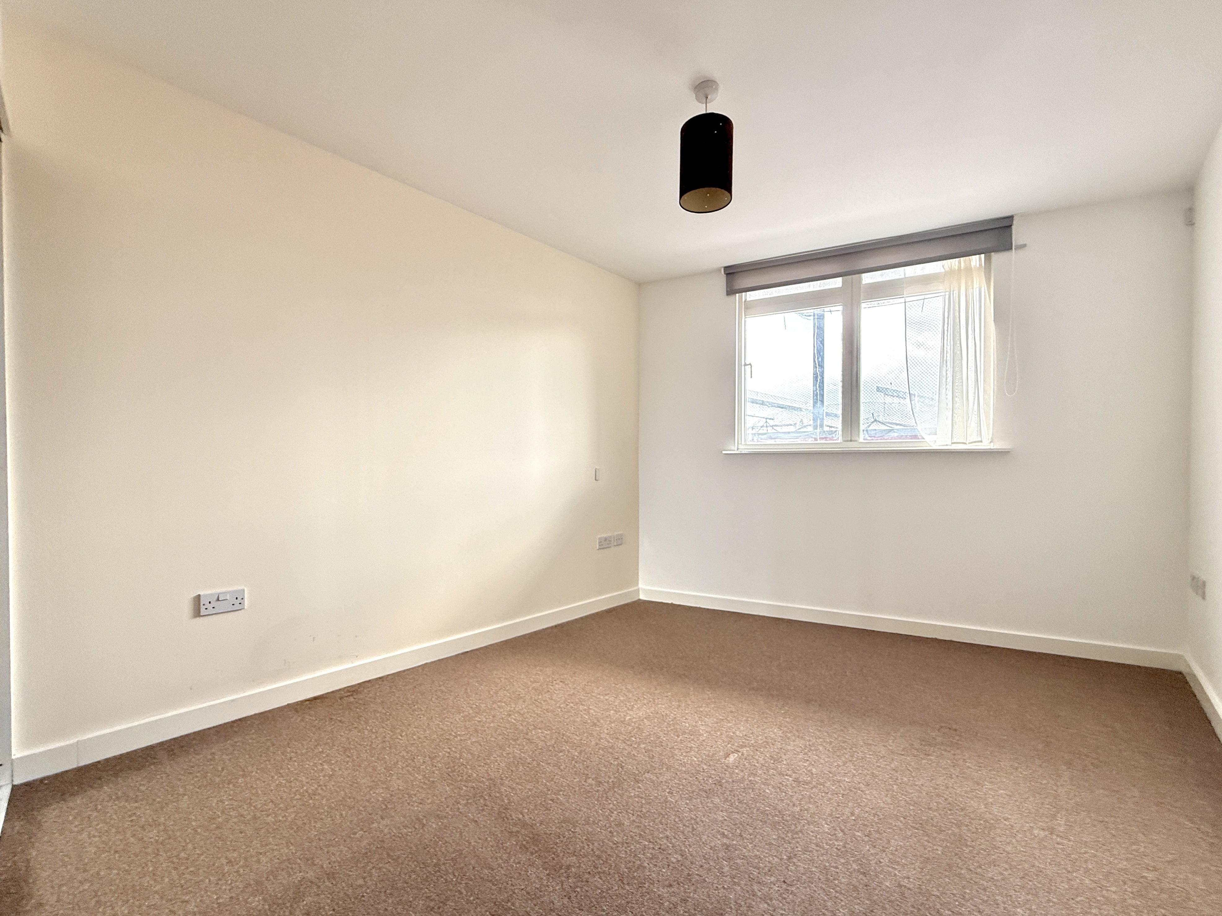 Flat Kingfisher Meadow in Maidstone