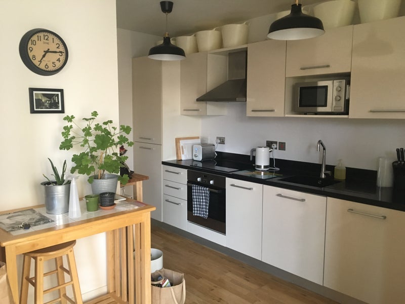 Room Surrey Street in Greater London
