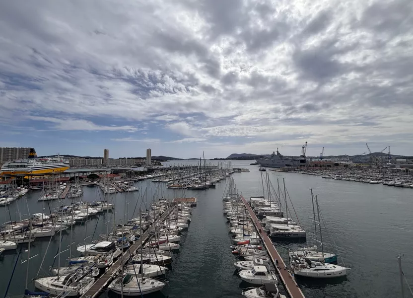 Flat Rue Pierre Letuaire in Toulon