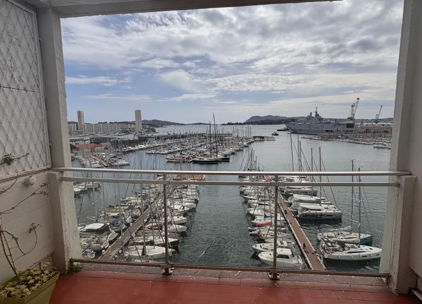 Flat Rue Pierre Letuaire in Toulon