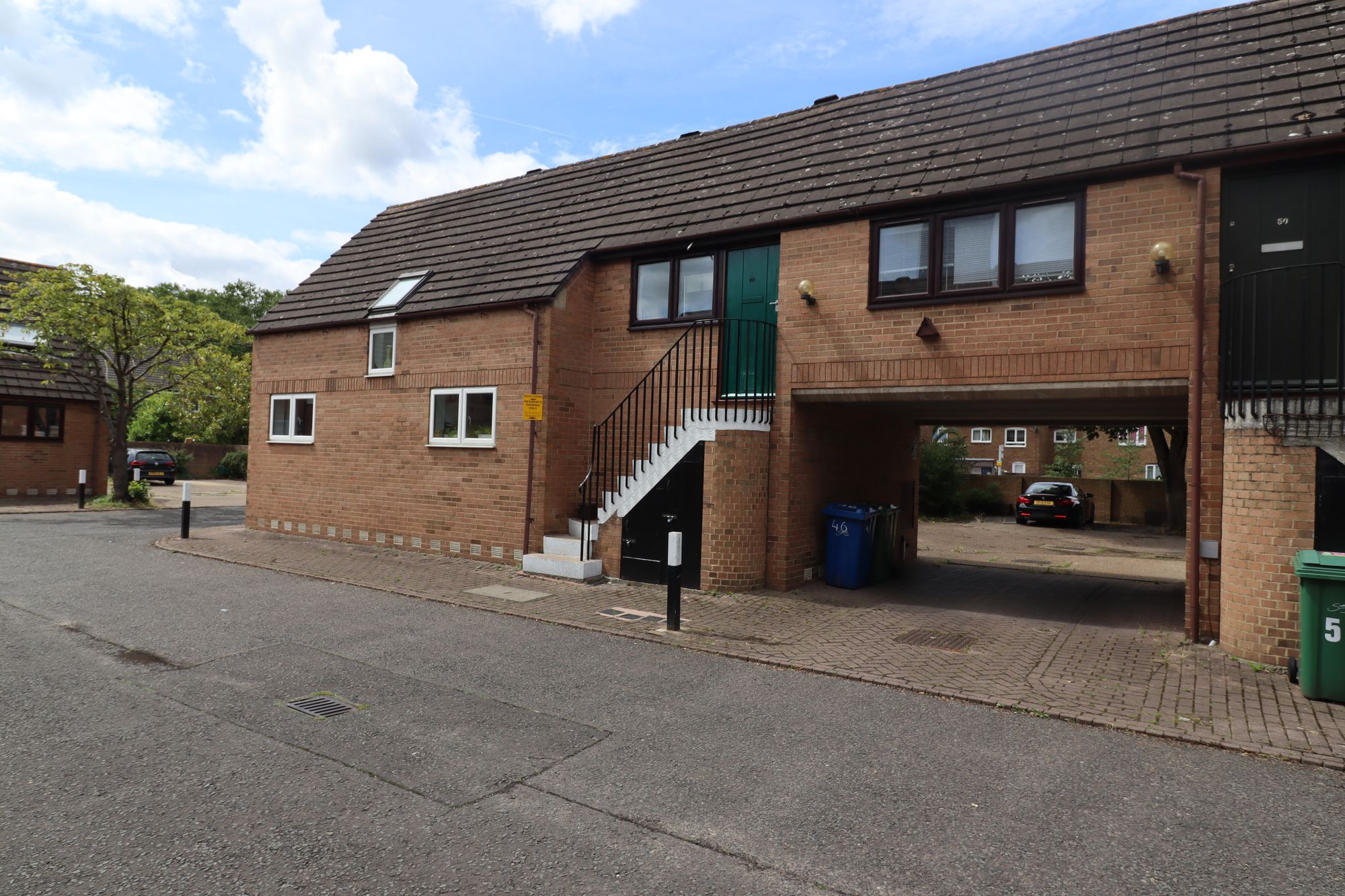 Flat Capstan Way in Greater London