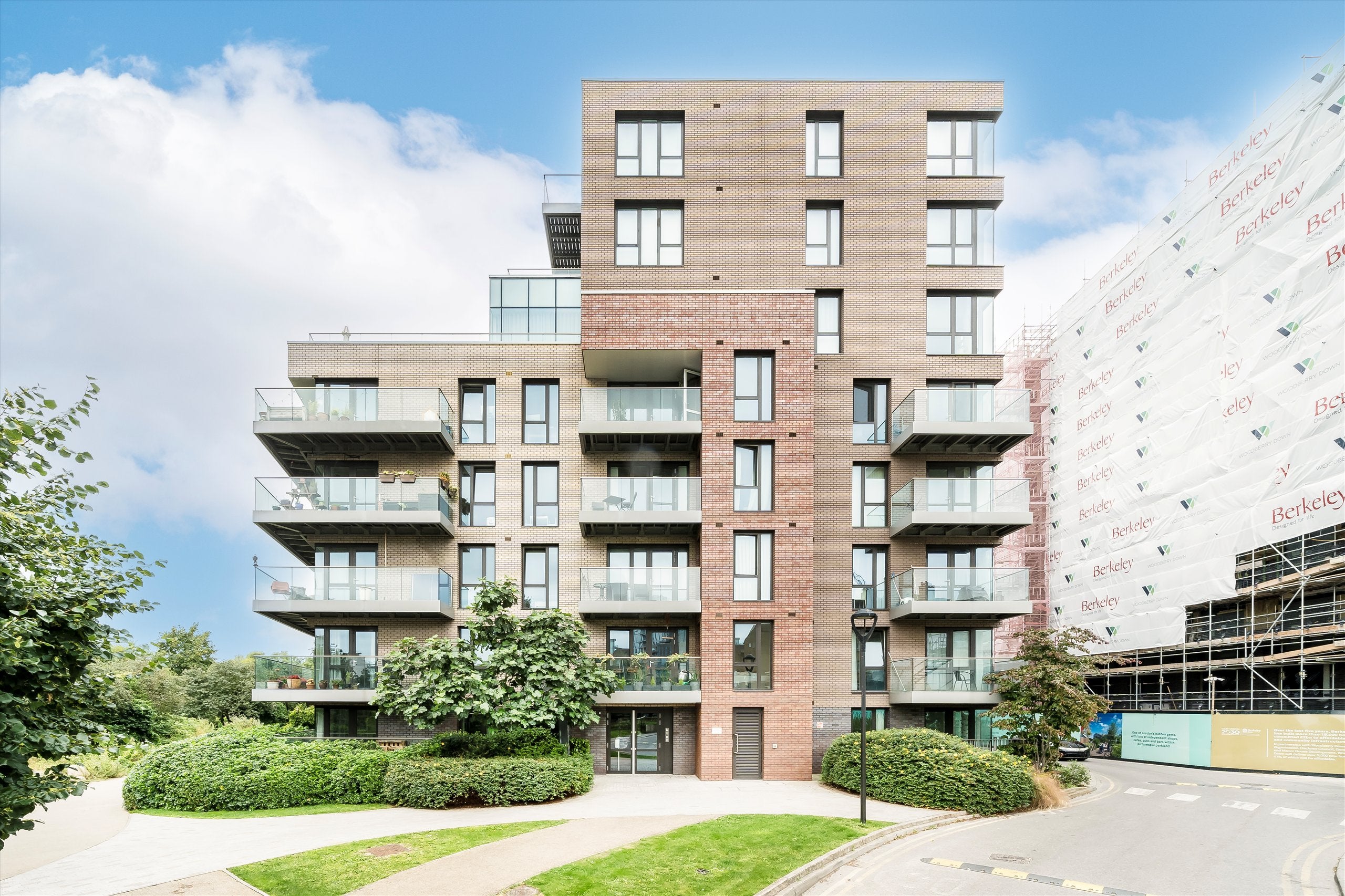 Flat Devan Grove in Greater London
