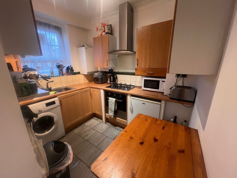Room Union Road in Greater London