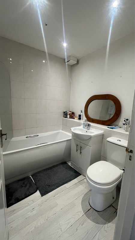 Room Culrain Street in Glasgow