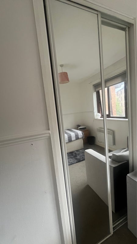Room Culrain Street in Glasgow