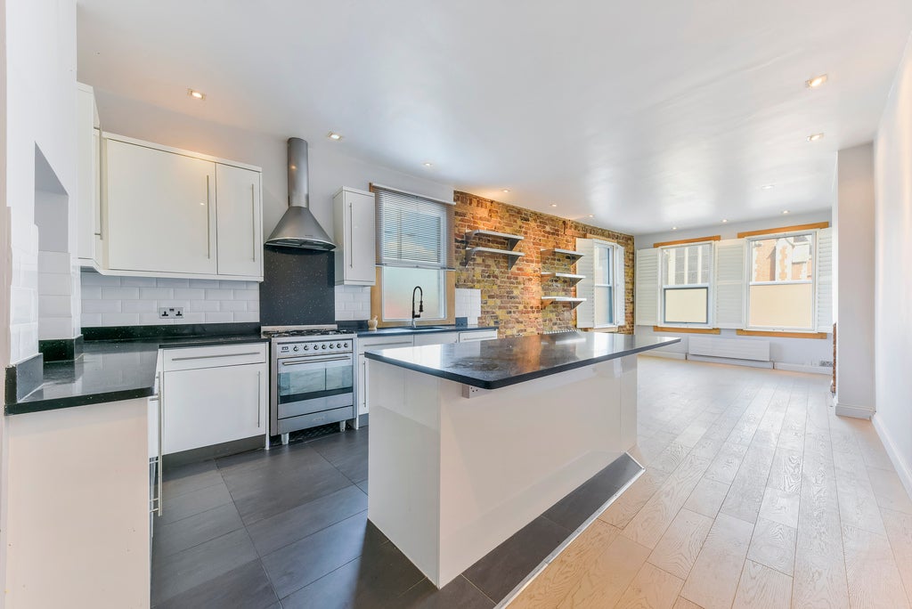 Flat West Hill in Greater London