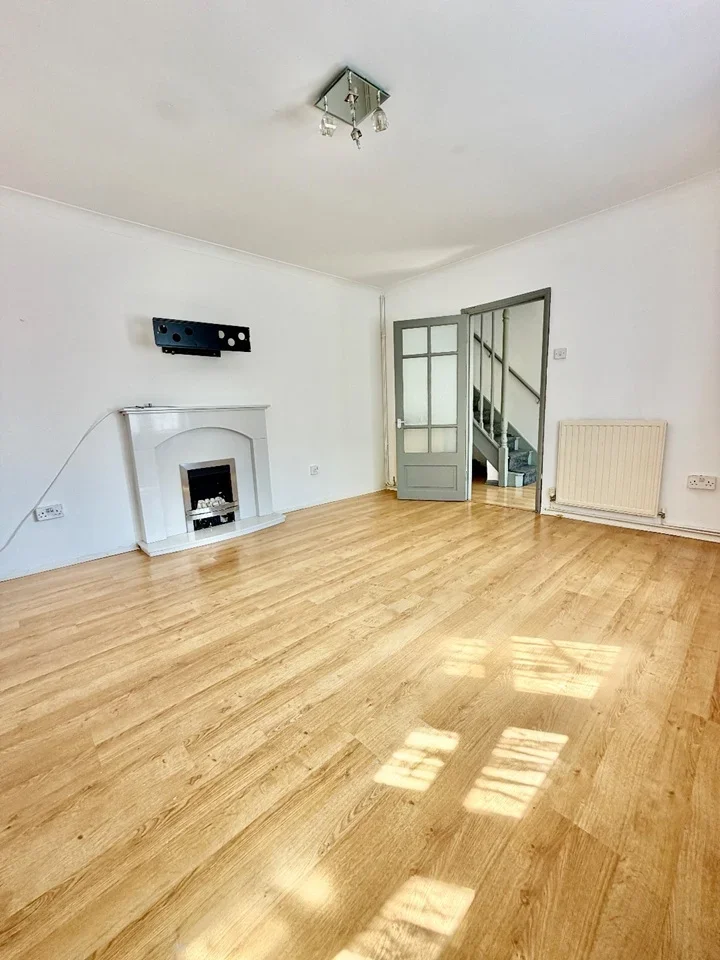House Melksham Close in Greater London