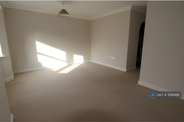 Flat St Neots Road in Huntingdonshire