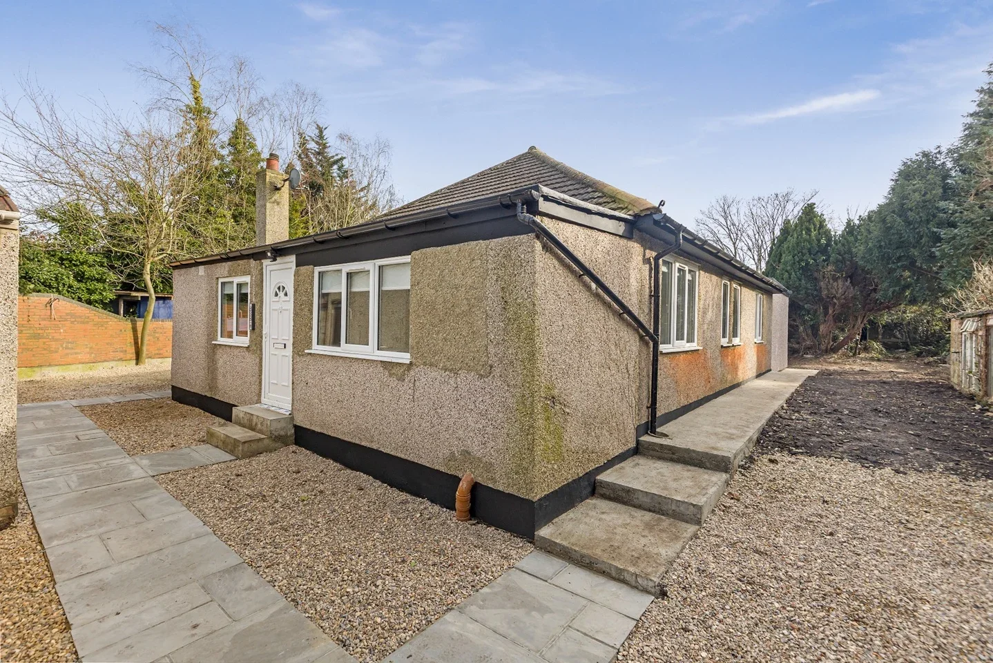 Flat Wandle Bank in Greater London